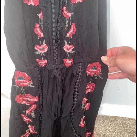 Black romper with floral detail - XS - Picture 7 of 9